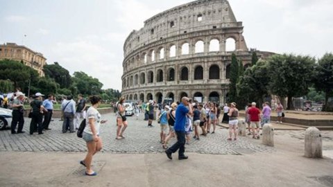 Coronavirus, turismo: si rischiano 7,4 miliardi di perdite