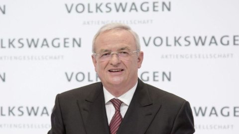 Volkswagen: CEO Winterkorn renuncia