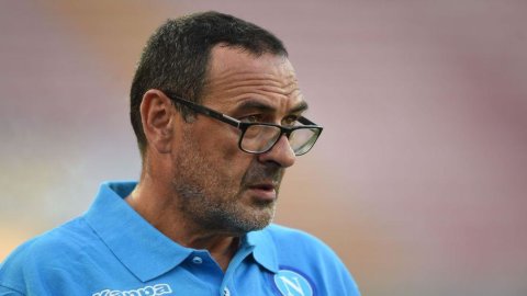 Lite Sarri-Mancini, due turni di squalifica all’allenatore del Napoli