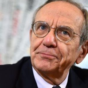 Padoan: professionisti, via alla revisione degli studi di settore