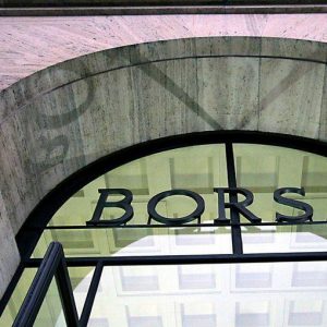 Borsa in retromarcia sotto il peso di utilities e Fca