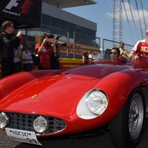 Ferrari: 80% para membros da FCA nos primeiros meses de 2016