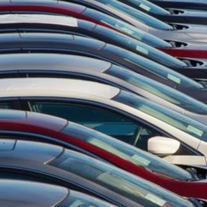 Istat: l’export risale a settembre (+1,6%), boom dell’auto