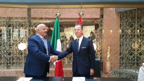 阿拉伯联合酋长国与 Sace 签署两项价值超过 1 亿美元的协议