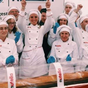 Expo: Baguette récord de Nutella, la más larga del mundo