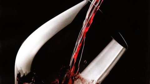 X-ray anggur Italia Unicredit: omzet meningkat menjadi 11,3 miliar