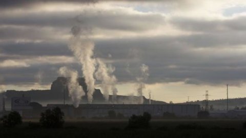 Natixis: investire in un’economia a basse emissioni di carbone