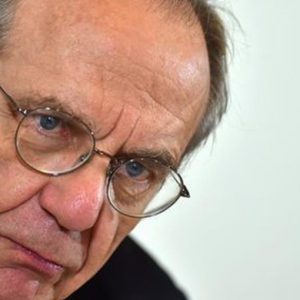 Padoan: “Debito-Pil fa dietrofront, cala dopo 8 anni”