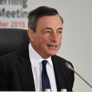 Draghi: "Bank yang lebih solid, tidak akan ada Basel 4. Kehati-hatian pada obligasi pemerintah bank"