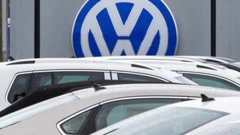 Vw, Dieselgate: chiesti risarcimenti per 8,2 mld