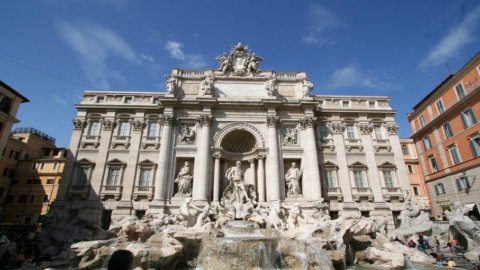 Rom, der Trevi-Brunnen wird wiedereröffnet