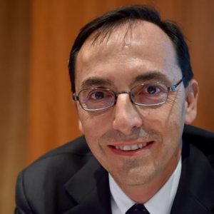 INTERVIURI DE WEEKEND - Armani: „Anas afară din administrația publică”