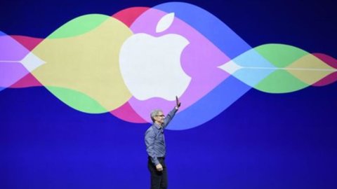 Stock market, Apple over 800 billion and aims for a thousand