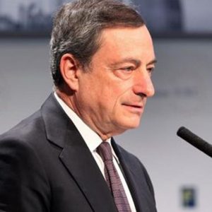 Zboara cu masina in asteptarea lui Draghi. Facebook: Zuckerberg dă 45 de miliarde pentru organizații de caritate