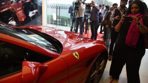 Ferrari: a Natale bonus da 5mila euro ai dipendenti