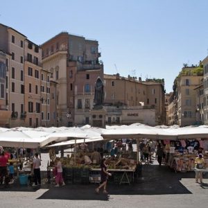 Rome, but contre son camp Grillini : non au métro C, oui aux clans de marchands ambulants