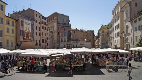 Roma a piedi: una domenica di mercatini