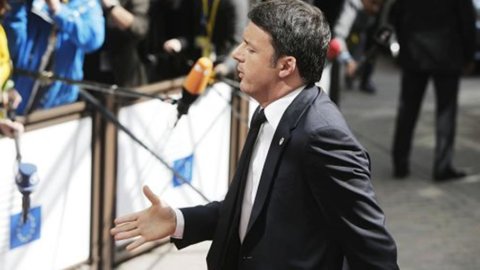 Renzi sobre o ataque aos migrantes e austeridade: não à UE liderada pela Alemanha