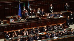 Il Parlamento discute sulla manovra