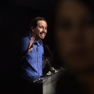 Испания: Podemos поддержит социалистическое правительство только в том случае, если PSOE примет референдум в Каталонии