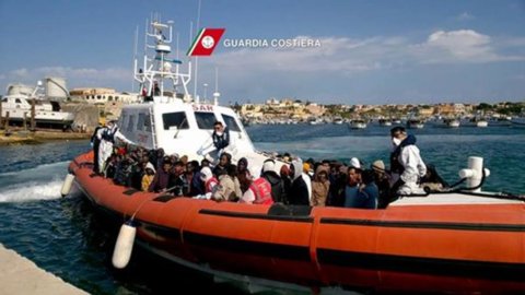 Inmigración: acuerdo entre Italia y Libia para reducir los desembarcos