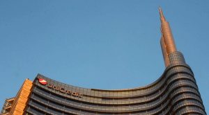 Il palazzo Unicredit a Milano