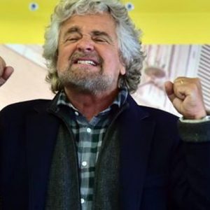 M5S, Grillo espelle Rosa Capuozzo