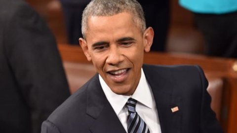Obama to Mattarella: "US ships and planes for migrants"