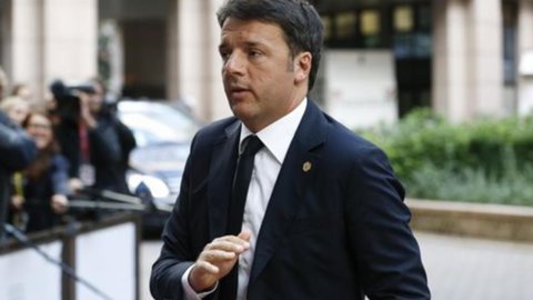 Surpresa Renzi: "Em 2018 via Equitalia"