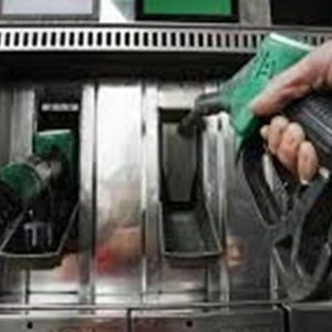 Greve dos petroleiros: postos de gasolina fechados até sexta-feira, 8