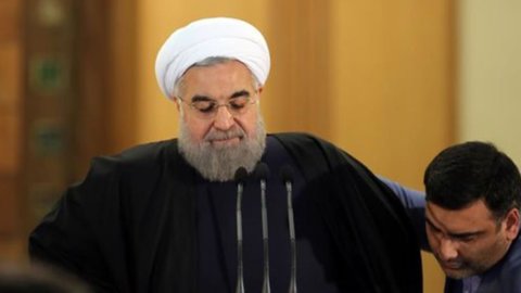 Rouhani atterrato a Roma: attesi accordi per 17 miliardi