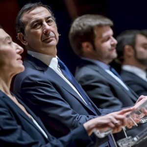Primarie Milano, l’autolesionismo della sinistra Pd: colpire Sala per colpire Renzi