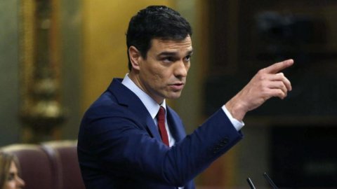 Spagna: i socialisti reclamano il Governo, oggi il re Felipe VI darà l’incarico