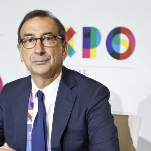 Gianfranco Borghini, Milan: treinadores bem-vindos à política