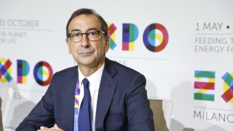 Gianfranco Borghini, Milano: ben vengano i manager alla politica