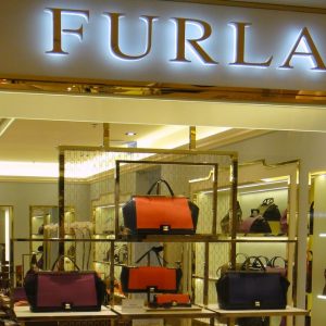 Furla：30年收入增长2015%