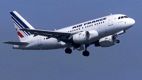 Air France: Francia e Olanda si litigano le quote e il titolo crolla