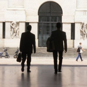 Banche, Rcs e Btp alla ribalta di Piazza Affari