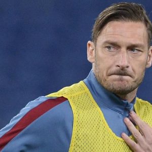 Roma ve Lazio Avrupa peşinde ama Totti davası patlak verdi