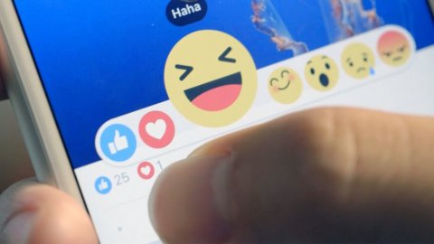 Facebook, non solo like: ecco le “reactions”