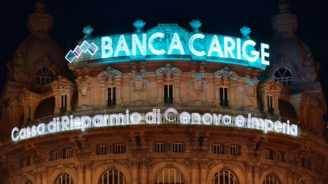 Borsa, vola Carige su offerta Apollo