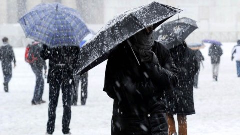 Bad weather, the Befana brings snow: up to two meters in the Alps