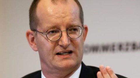 Commerzbank, noul CEO este Zielke