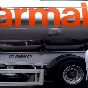 Parmalat, Lactalis lancia Opa totalitaria