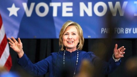 Usa, la convention Dem est en cours : Hillary fait face à des scandales et des protestations