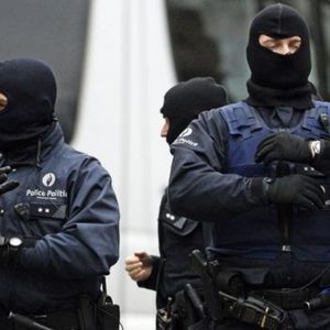 Massacres de Paris: levado Salah Abdeslam