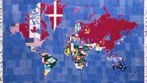Christie’s Milano, più di un milione per la mappa del 1983 di Boetti