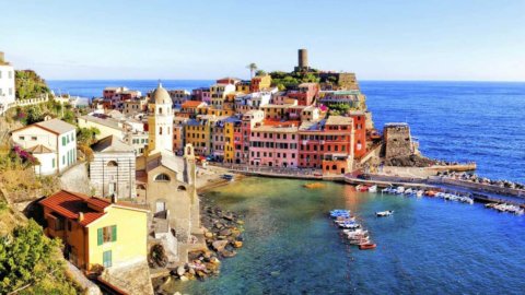 Cinque Terre cu trenul, plus conexiuni Trenitalia