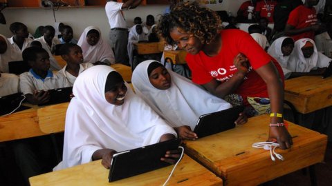 Africa, milioni di bimbi a scuola con Vodafone