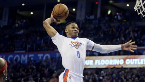 Nba, Okc surpriză: i-a învins pe Războinici. Acum Cleveland-Toronto